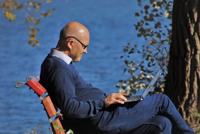 No.1 Side Hustle For Retirees